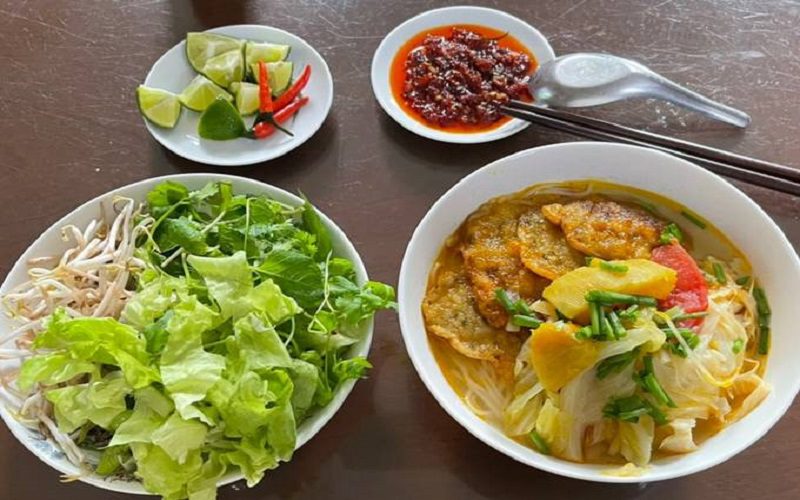 Fresh vegetarian noodle soup in Da Nang