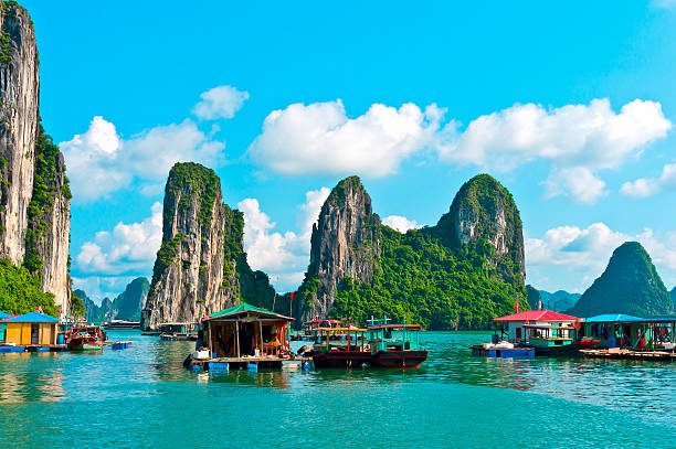 Ha Long Bay cruise view from boat